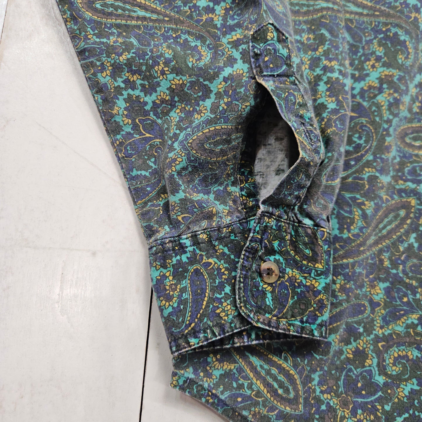 1980s/1990s Bugle Boy Paisley Print Button Down Shirt Size L/XL