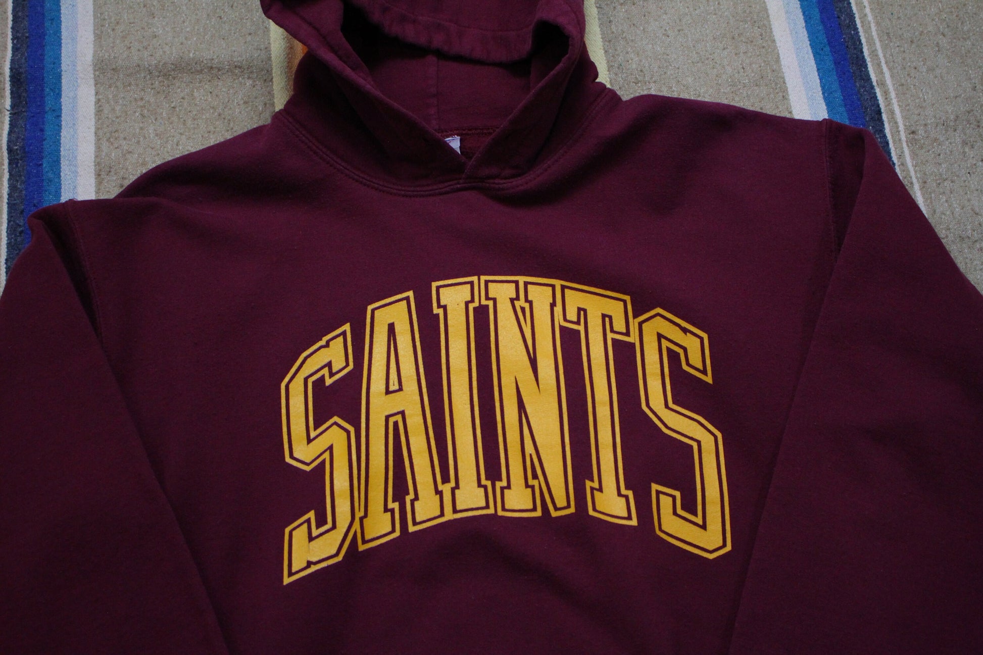 2000s Maroon Saints Hoodie Sweatshirt Size M