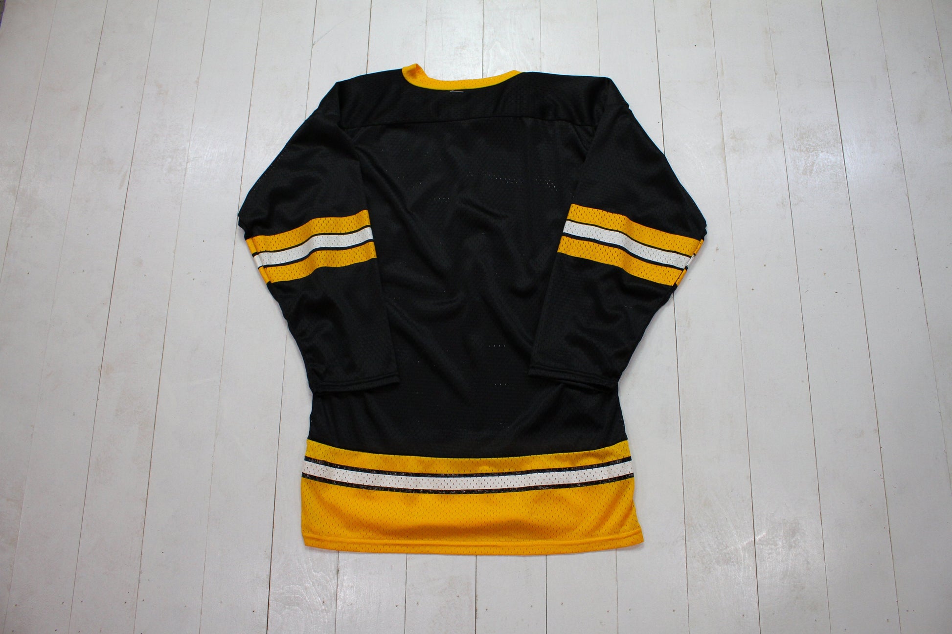 1990s Athletic Knit Blank Black Hockey Jersey Size M