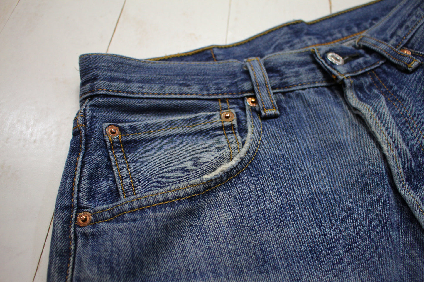 2010s Levi's 501 Faded Blue Denim Jeans Size 30x28