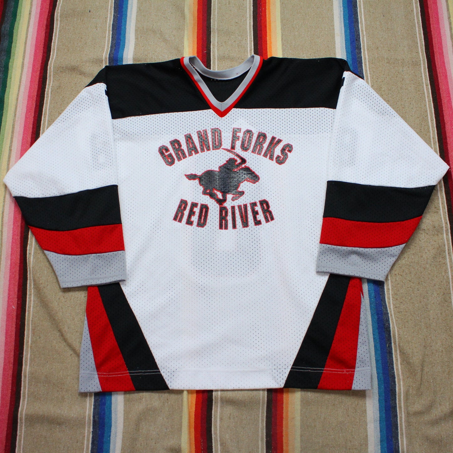 2000s Grand Forks Red River Highschool Roughriders Hockey Jersey Made in USA Size L/XL
