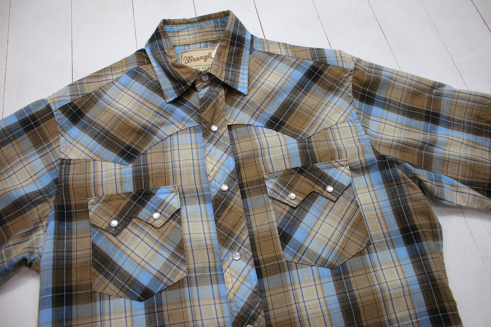 2010s Wrangler Blue/Brown Plaid Sawtooth Pocket Shortsleeve Western Shirt Size M