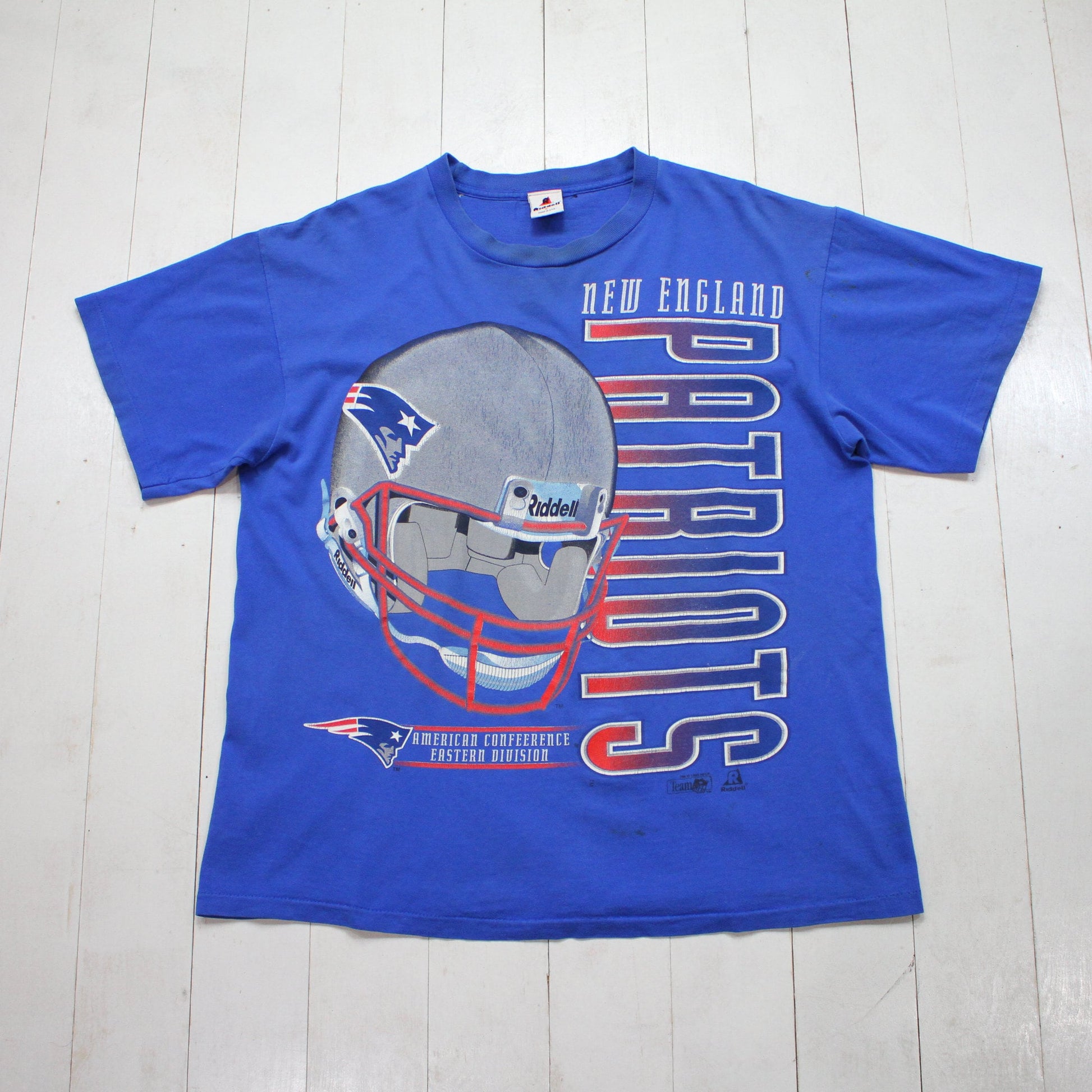 1990s 1995 Riddell New England Patriots Helmet NFL Football T-Shirt Made in USA Size L