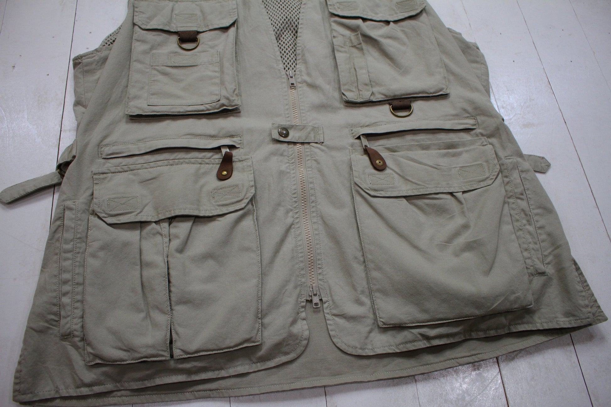 1990s/2000s NWT Eddie Bauer Fishing Vest Size L/XL