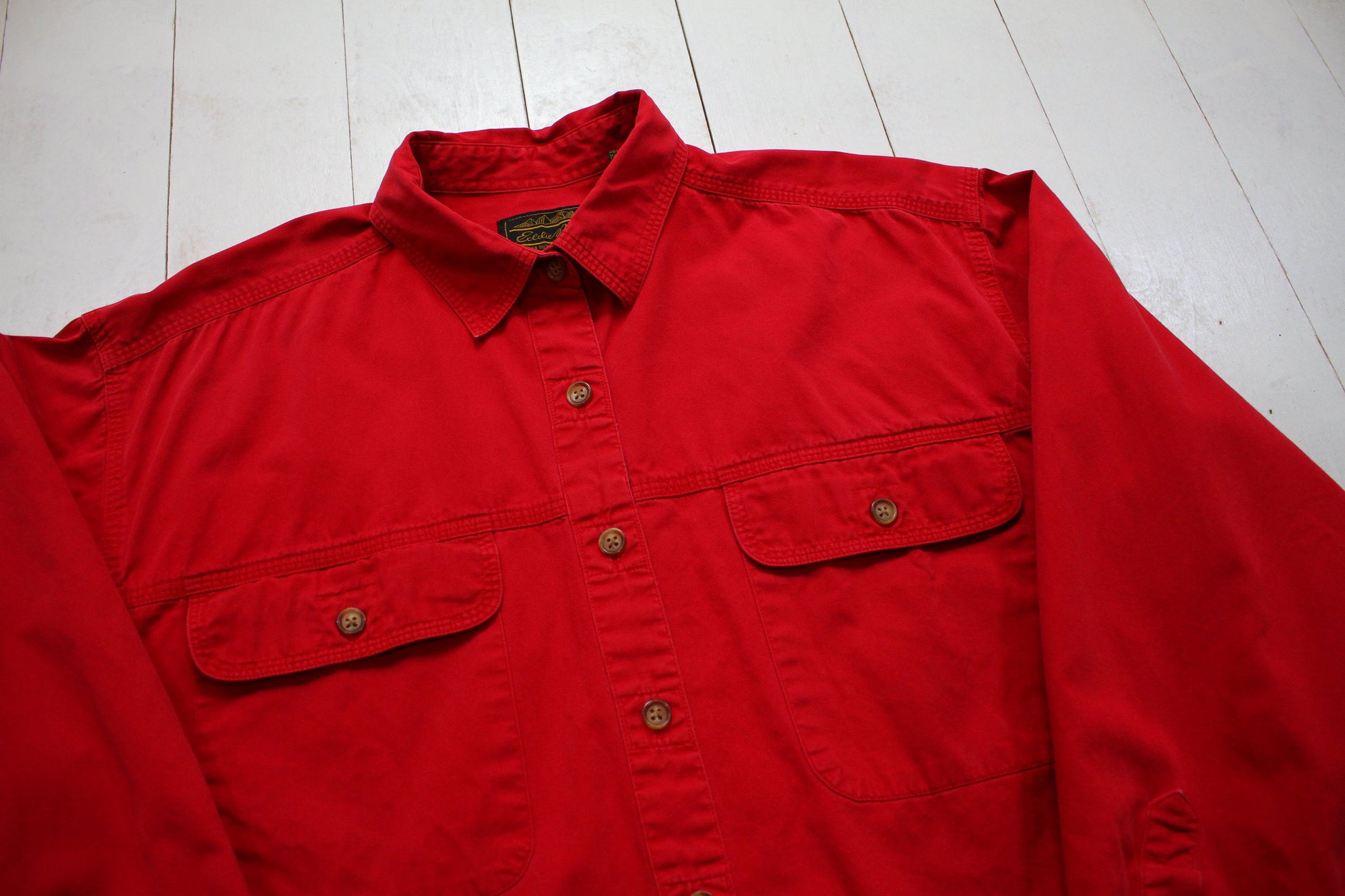 1990s Eddie Bauer Red Button Up Shirt Size M