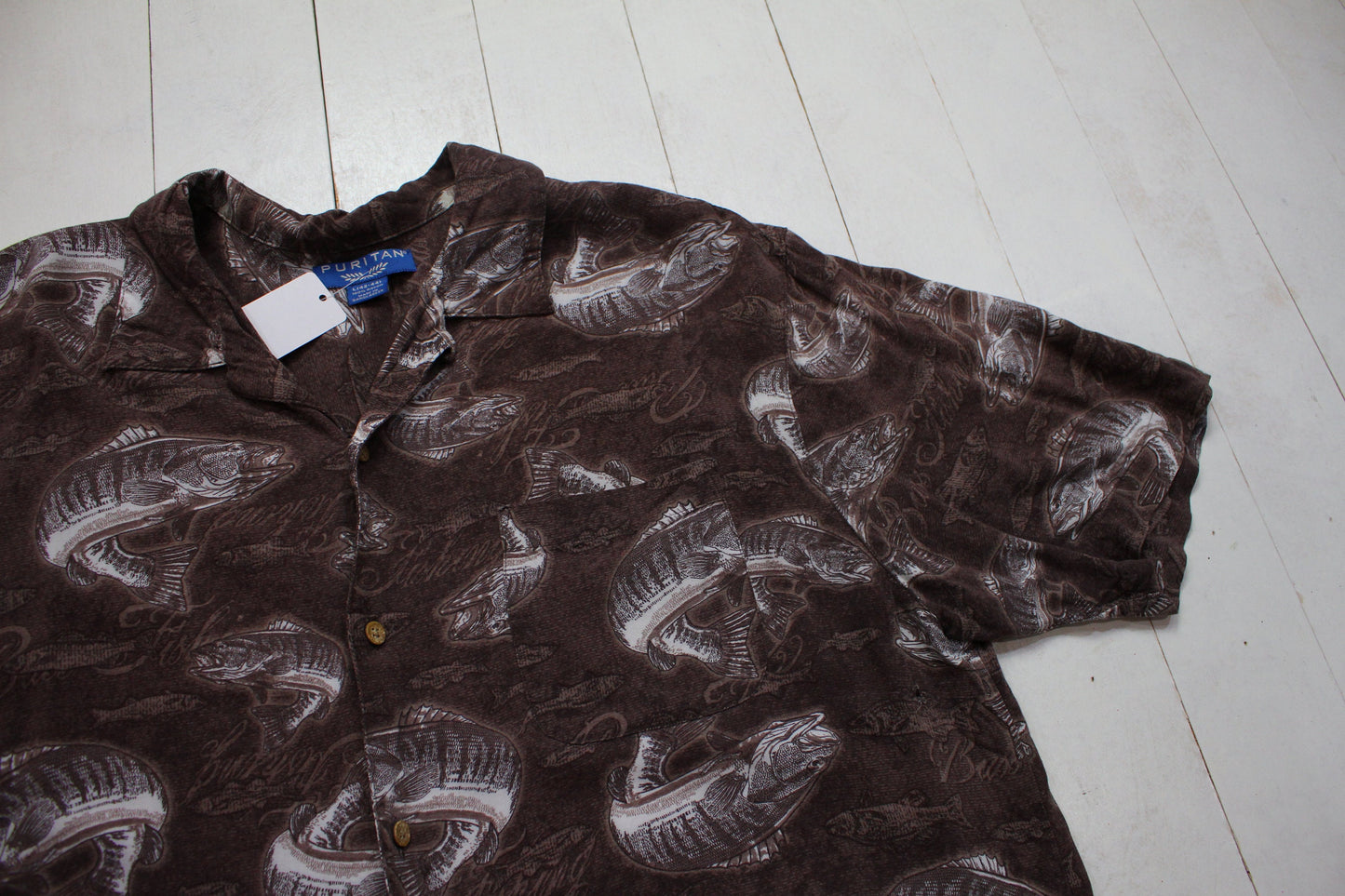 2000s Puritan Brown Bass Fish Print Shortsleeve Loop Collar Shirt Size L