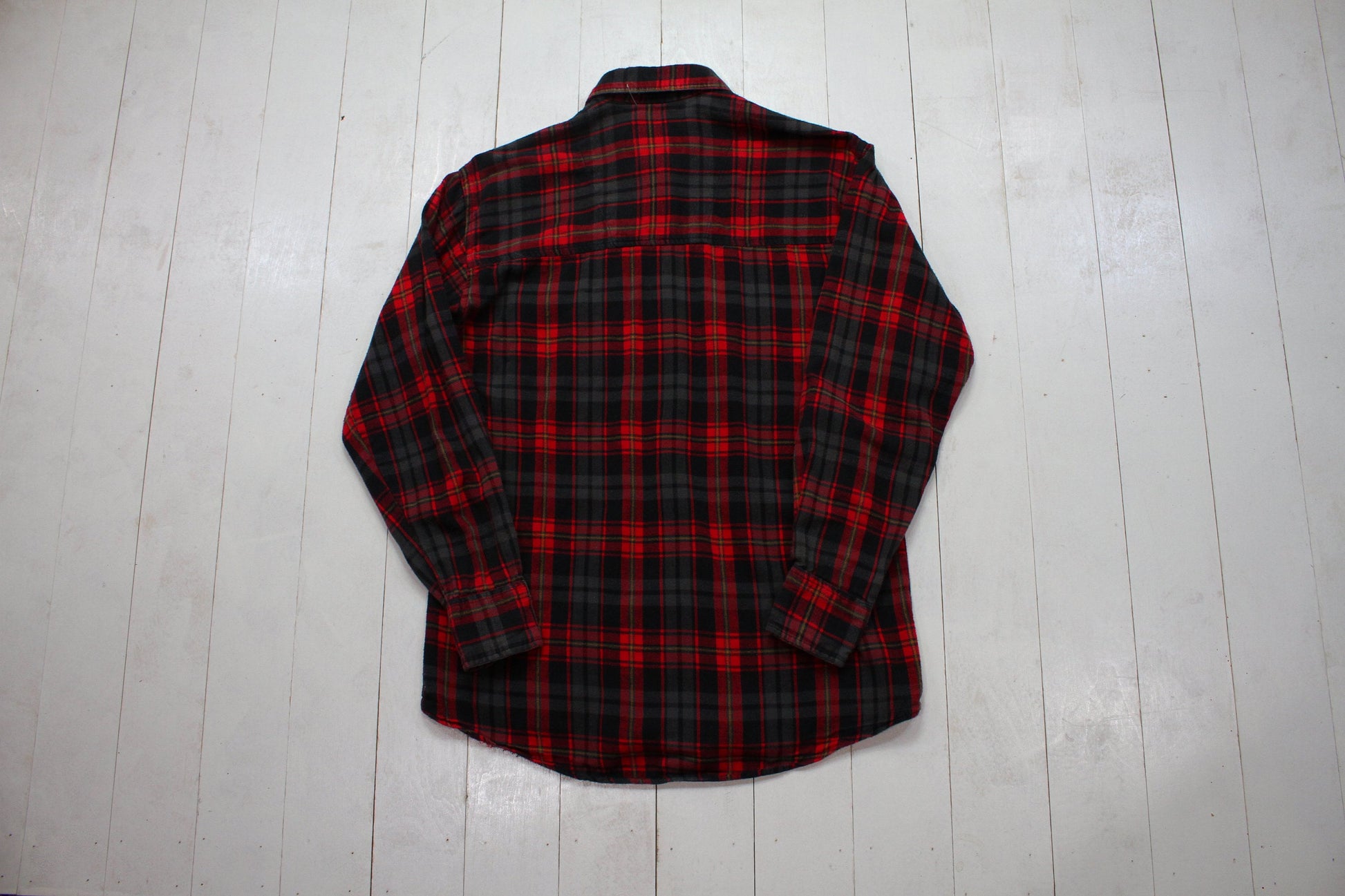 1990s/2000s BTC Plaid Flannel Button Down Shirt Size M