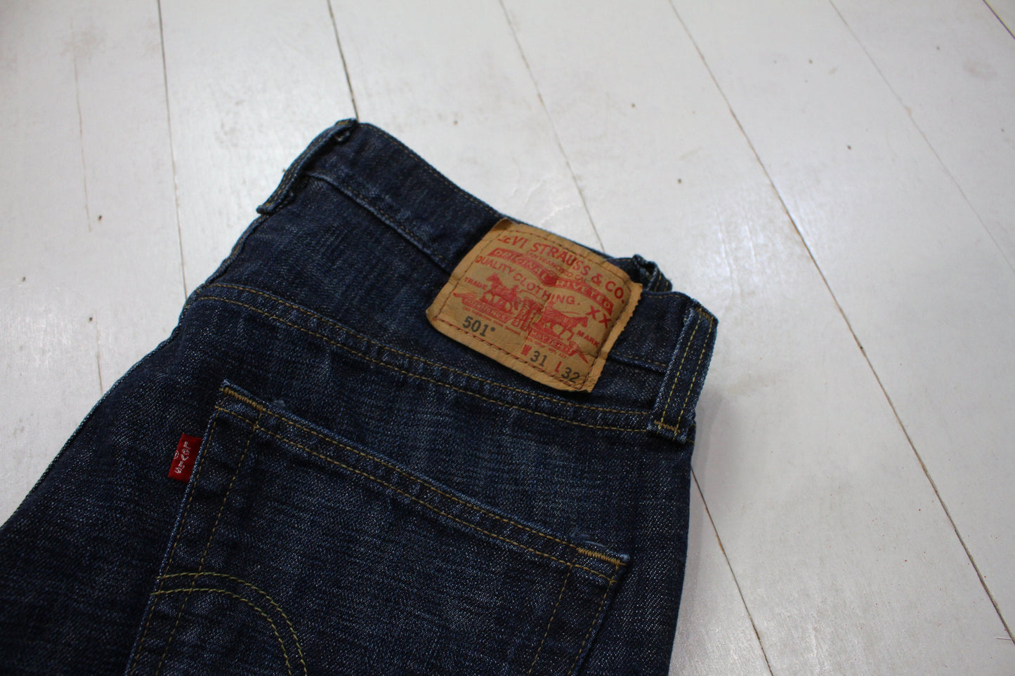 2010s Levi's 501 Dark Blue Denim Jeans Size 31x32.5