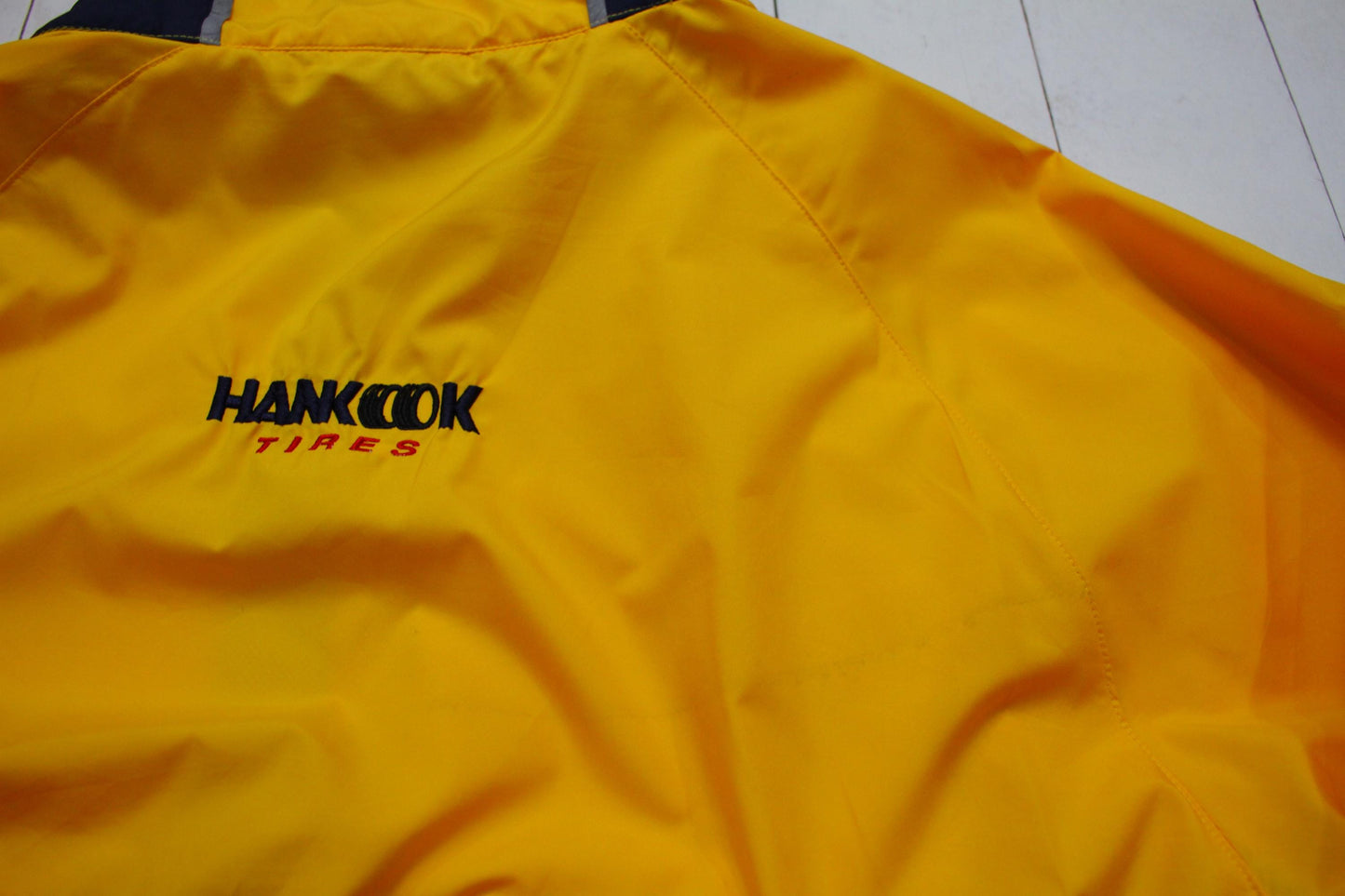 1990s/2000s Y2K Canada Sportswear Hankook Tires Windbreaker Jacket Size XL