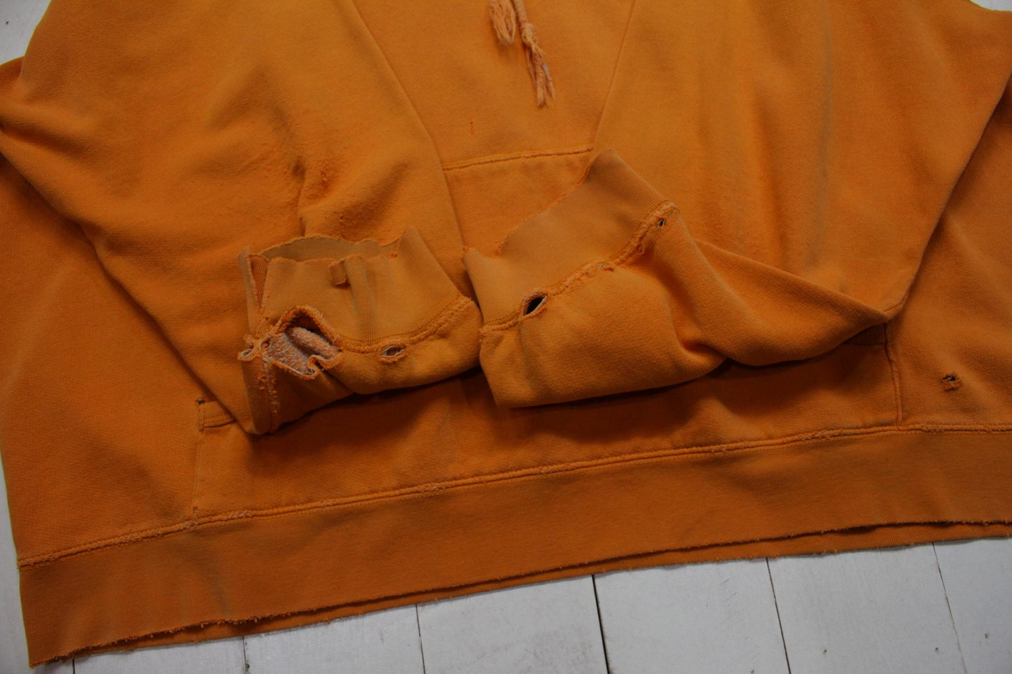 1990s/2000s Y2K Distressed Sonoma Jeans Blank Orange Hoodie Size XL/XXL