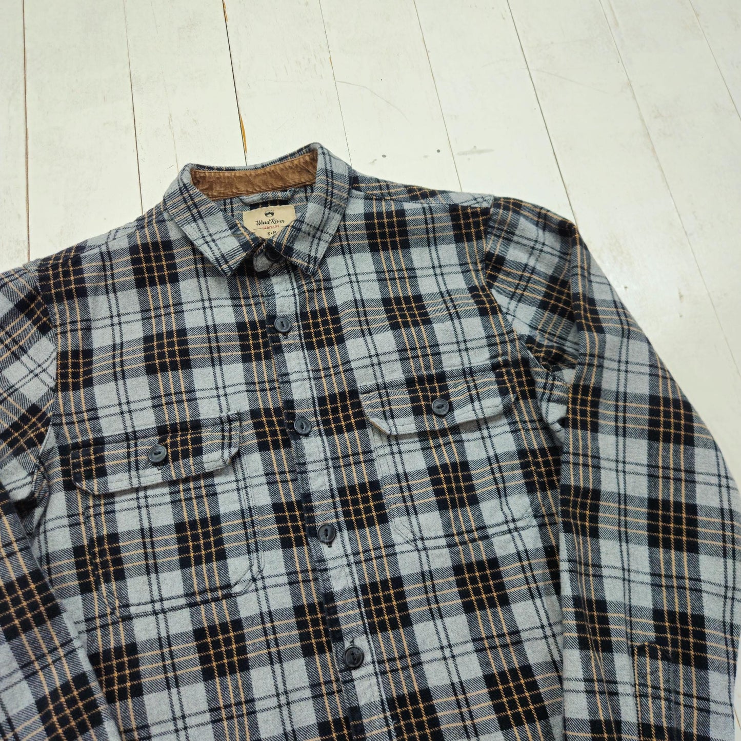 2000s/2010s Wind River Grey Black Plaid Flannel Shirt Size S/M