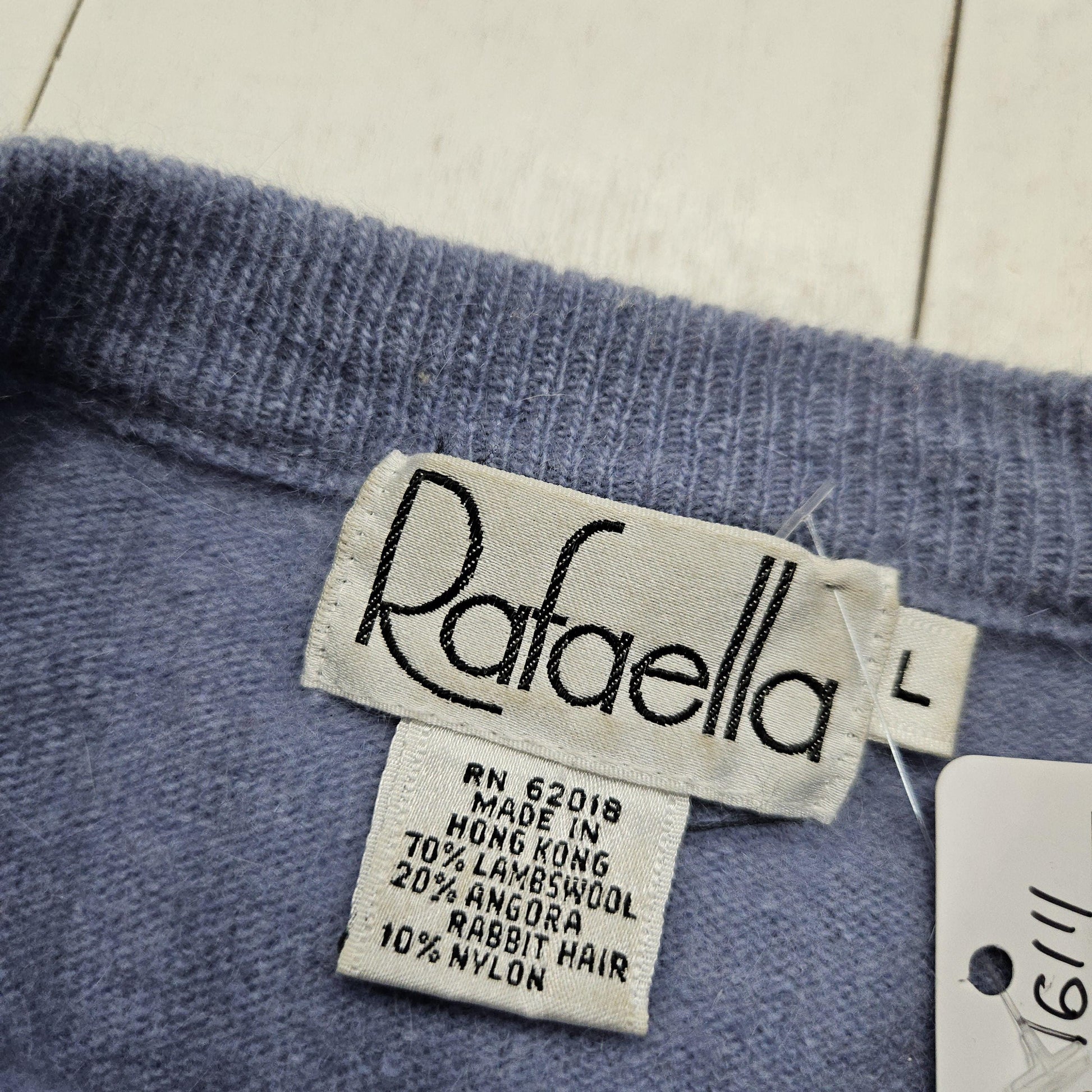 1980s Rafaella Lavender Angora Lambswool Blend Sweater Womens Size L