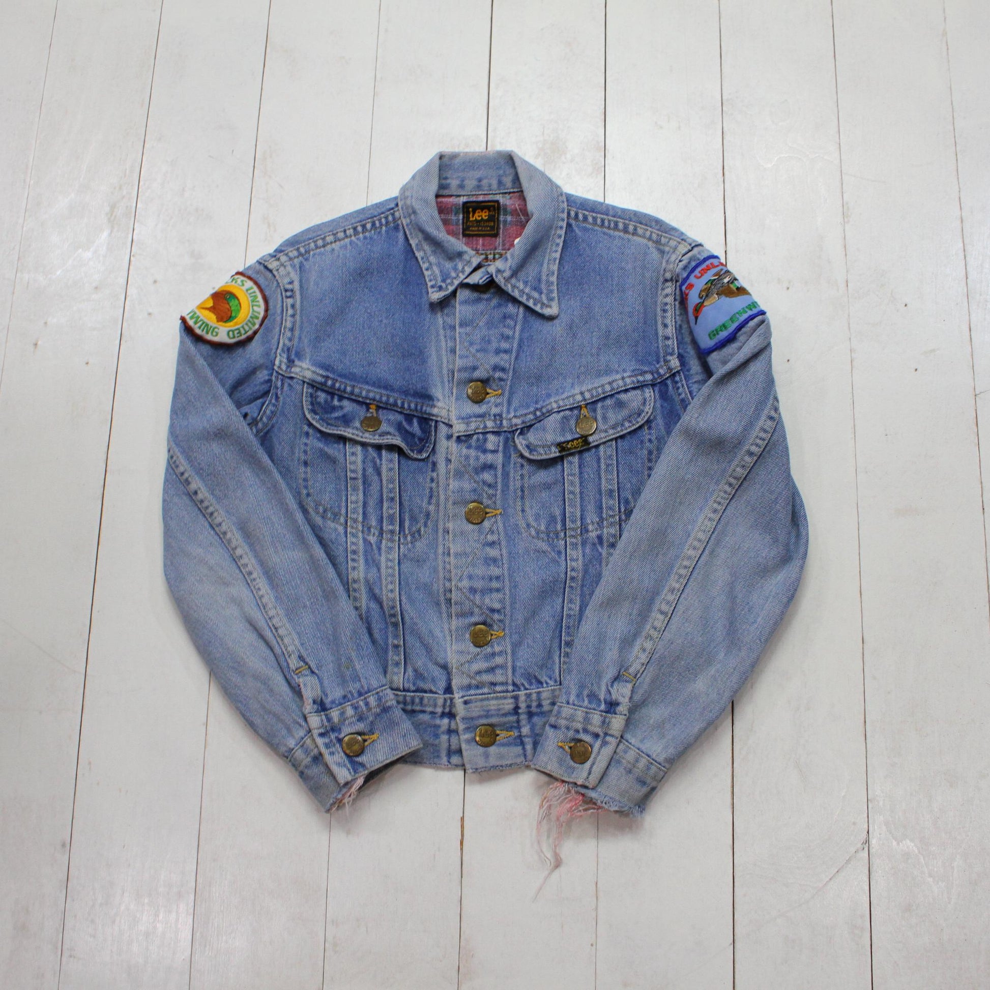 1980s Lee Riders Denim Trucker Jacket Duck Patches Made in USA Kid's Size M/L