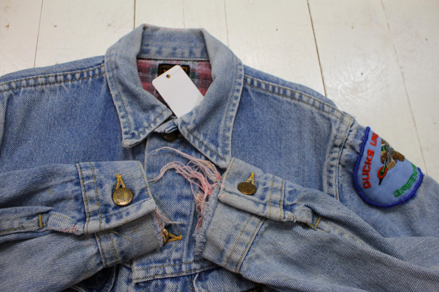 1980s Lee Riders Denim Trucker Jacket Duck Patches Made in USA Kid's Size M/L