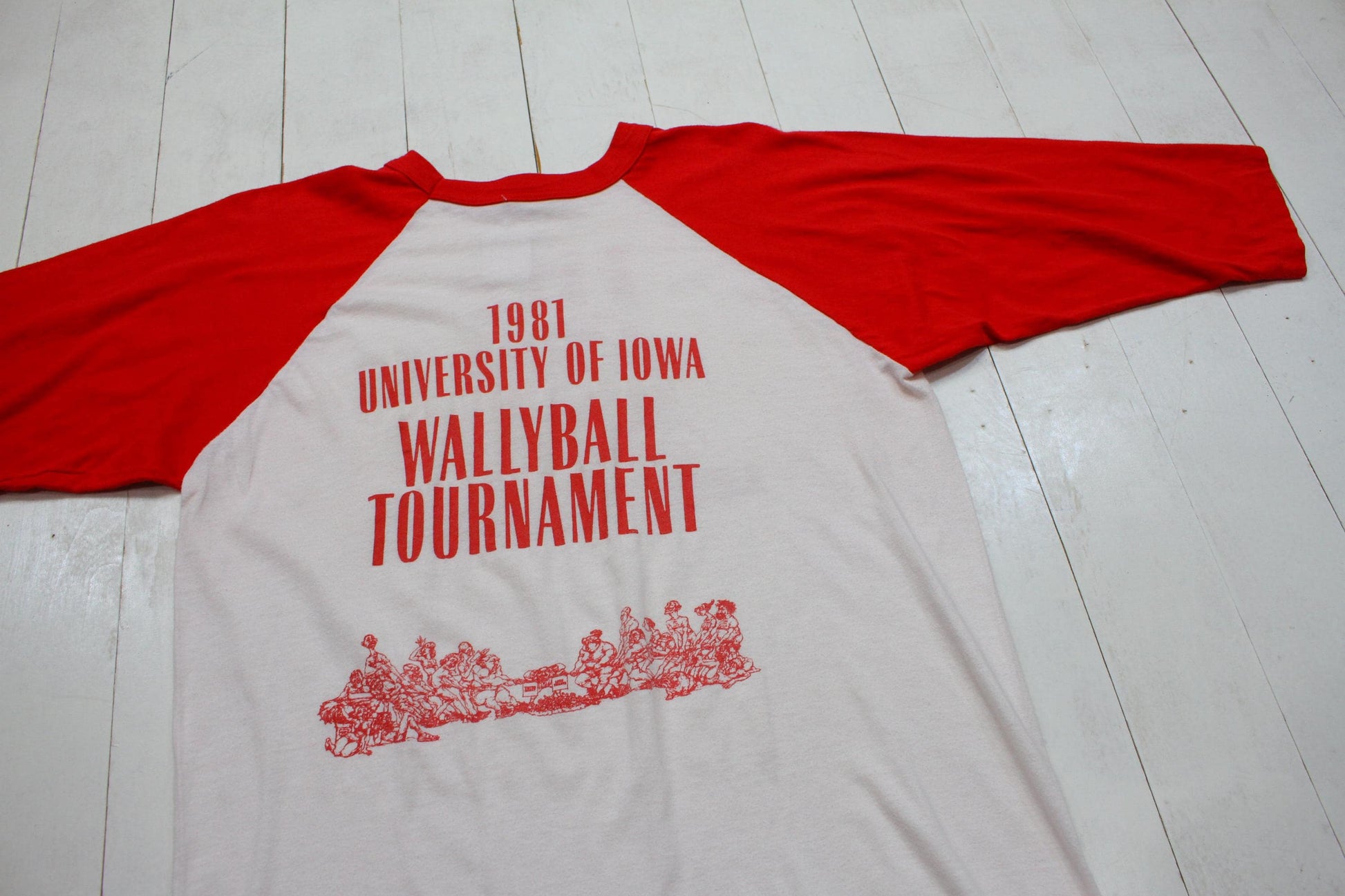 1980s 1981 Miller Lite University of Iowa Wallyball 3/4 Sleeve Raglan Beer T-Shirt Made in USA Size L