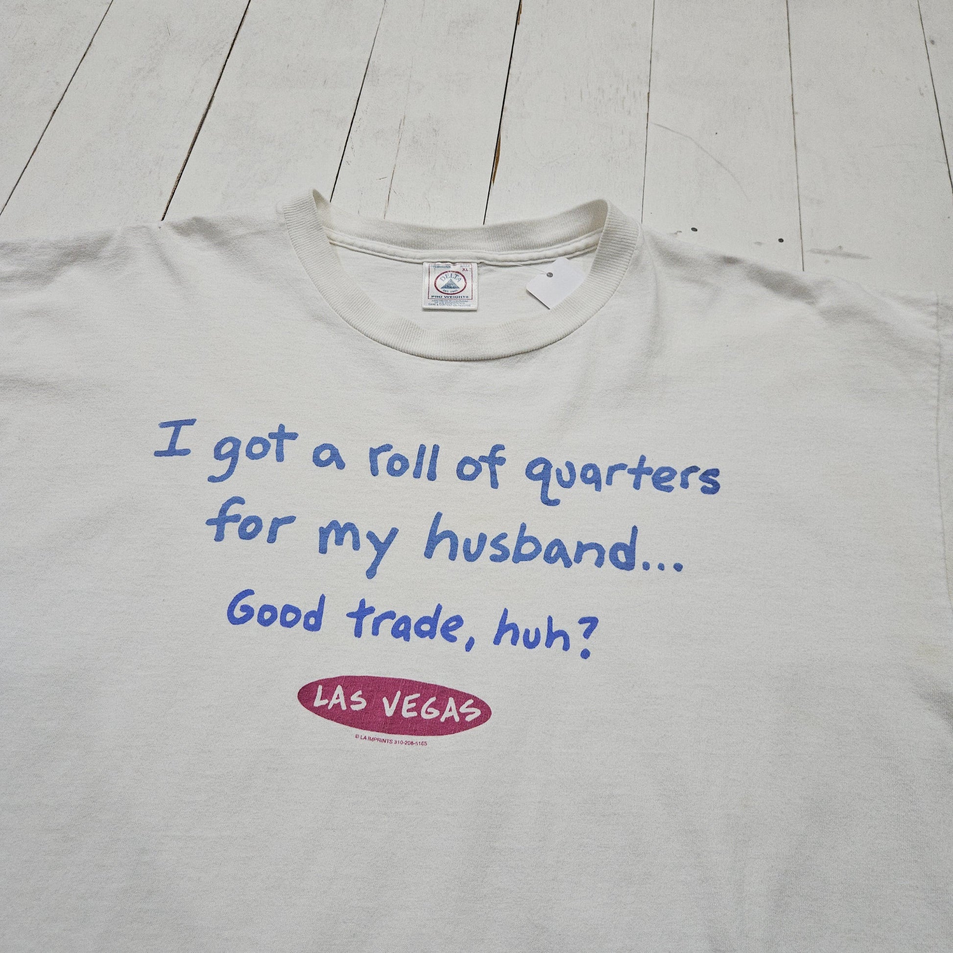 2000s Y2K Delta White Las Vegas Roll of Quarters Funny Parody Souvenir T-Shirt Size XL