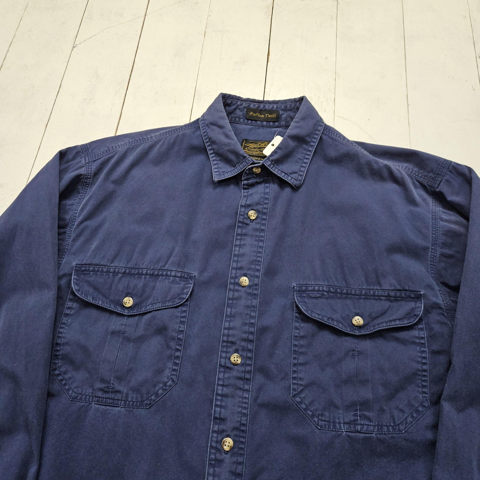 1990s/2000s Y2K Eddie Bauer Blue Rufton Twill Button Up Shirt Size M