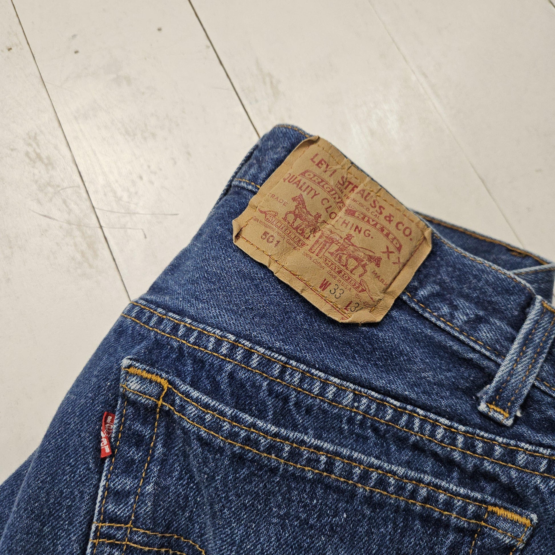 1980s Levi's Blue Denim 501 Jeans Made in USA Size 30x32.5