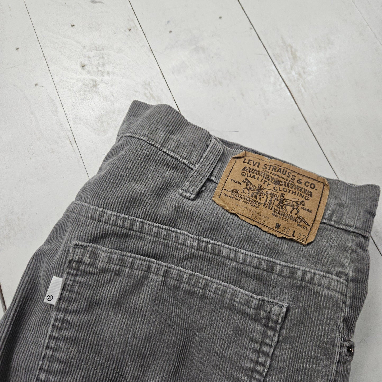 1980s Levi's 517 Boot Cut Light Grey Corduroy Pants Made in USA Size 34x29