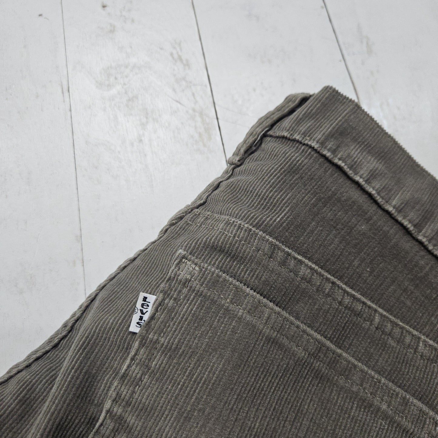 1980s Levi's 519 Light Grey Corduroy Pants Made in USA Size 30x29