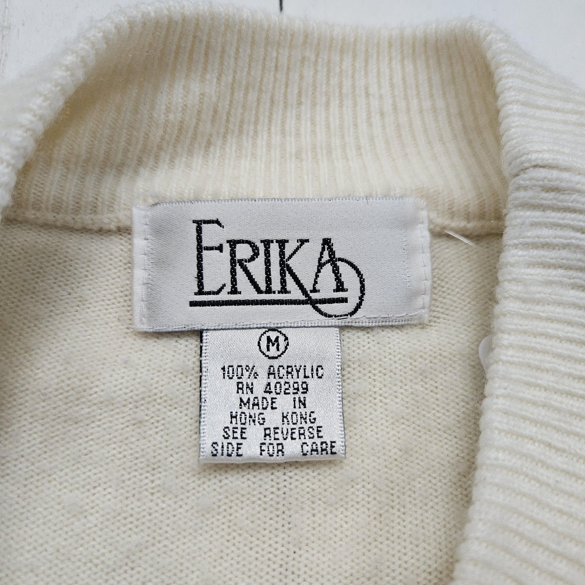 1980s/1990s Erika White Acrylic Knit Sweater Size M