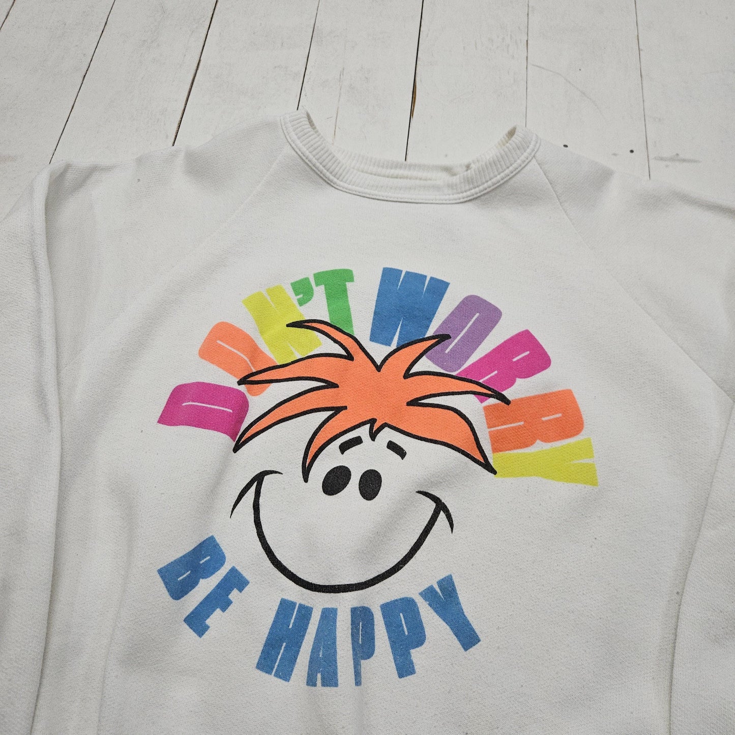 1980s/1990s White Don't Worry Be Happy Smiley Face Raglan Sweatshirt Size S