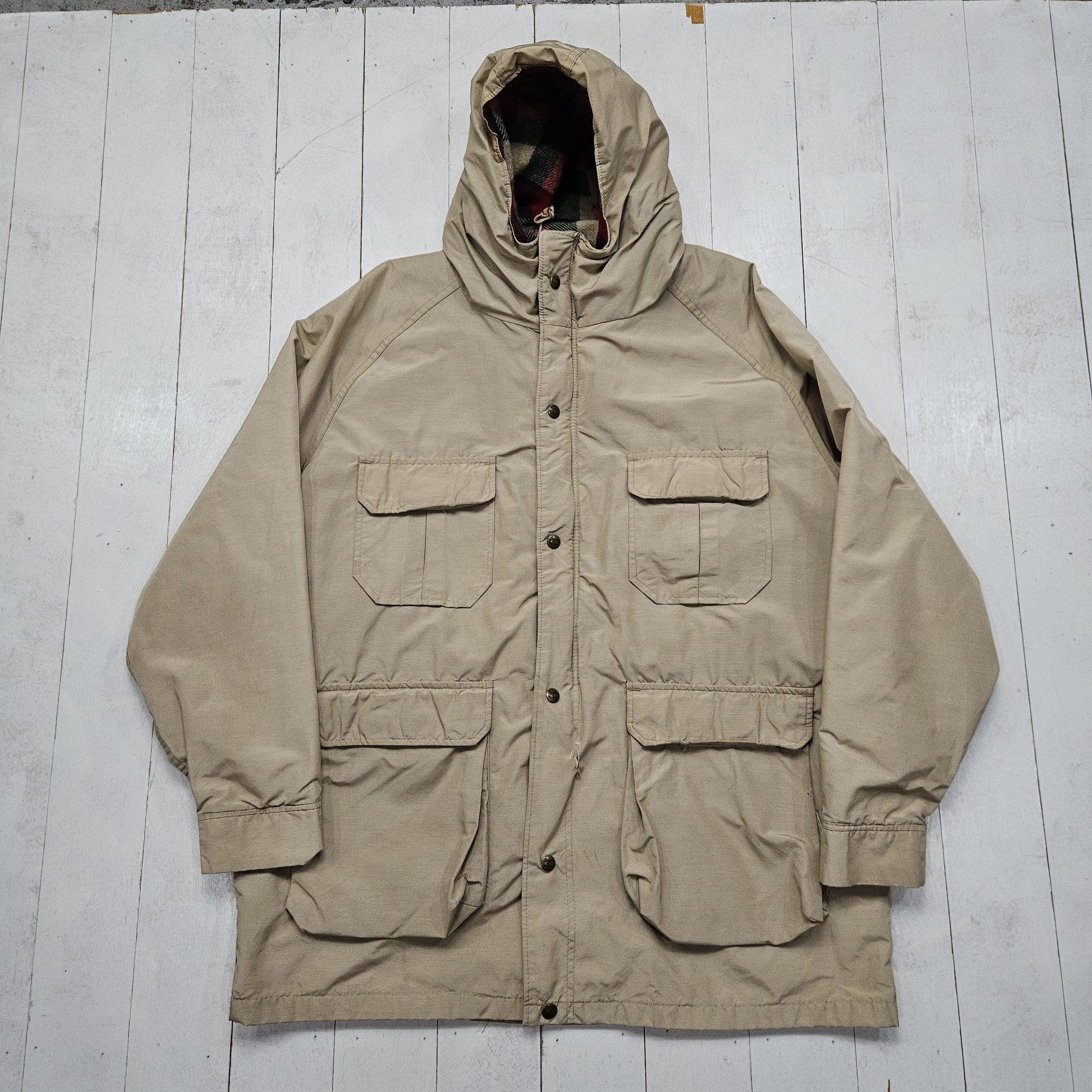 1980s/1990s Woolrich Tan Wool Flannel Lined Hooded Parka Jacket Made in USA Size XL