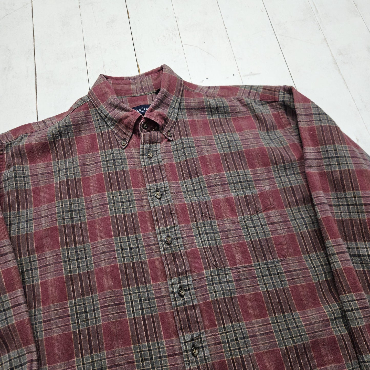 2000s Van Huesen Red/Grey Plaid Flannel Button Down Shirt Size XXL