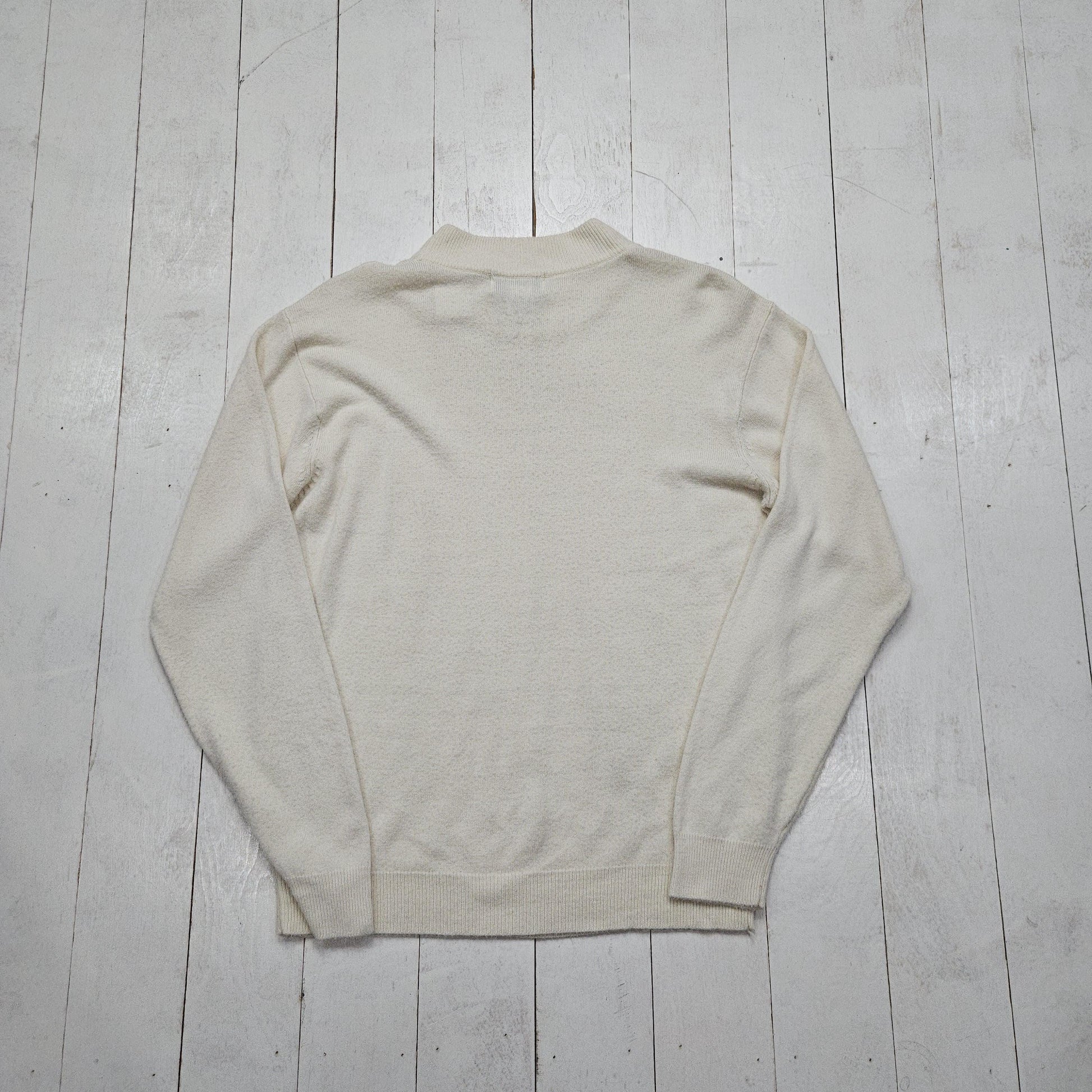 1980s/1990s Erika White Acrylic Knit Sweater Size M