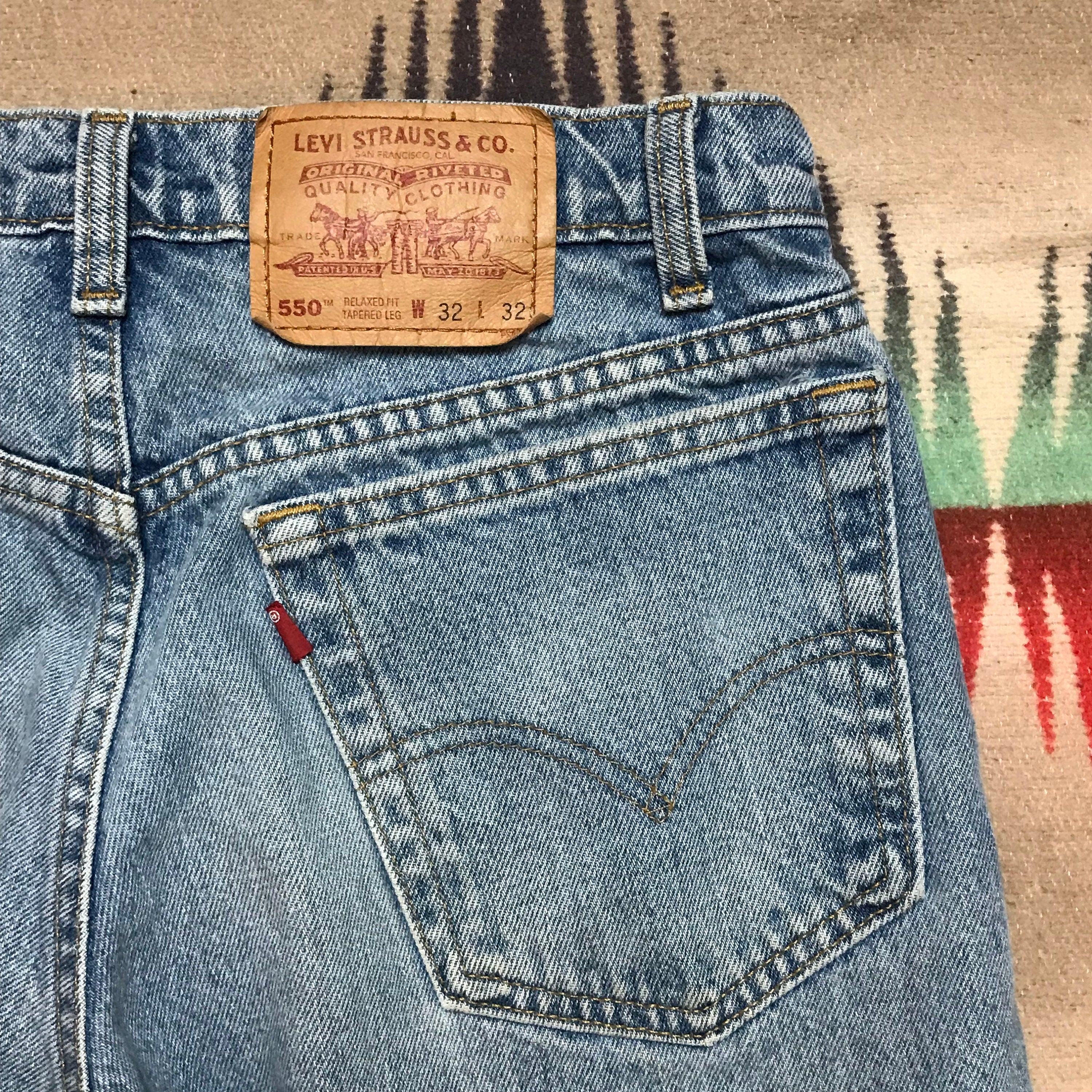 1990s Levi's 550 Jeans Made in Canada Size 30x31 – People's Champ