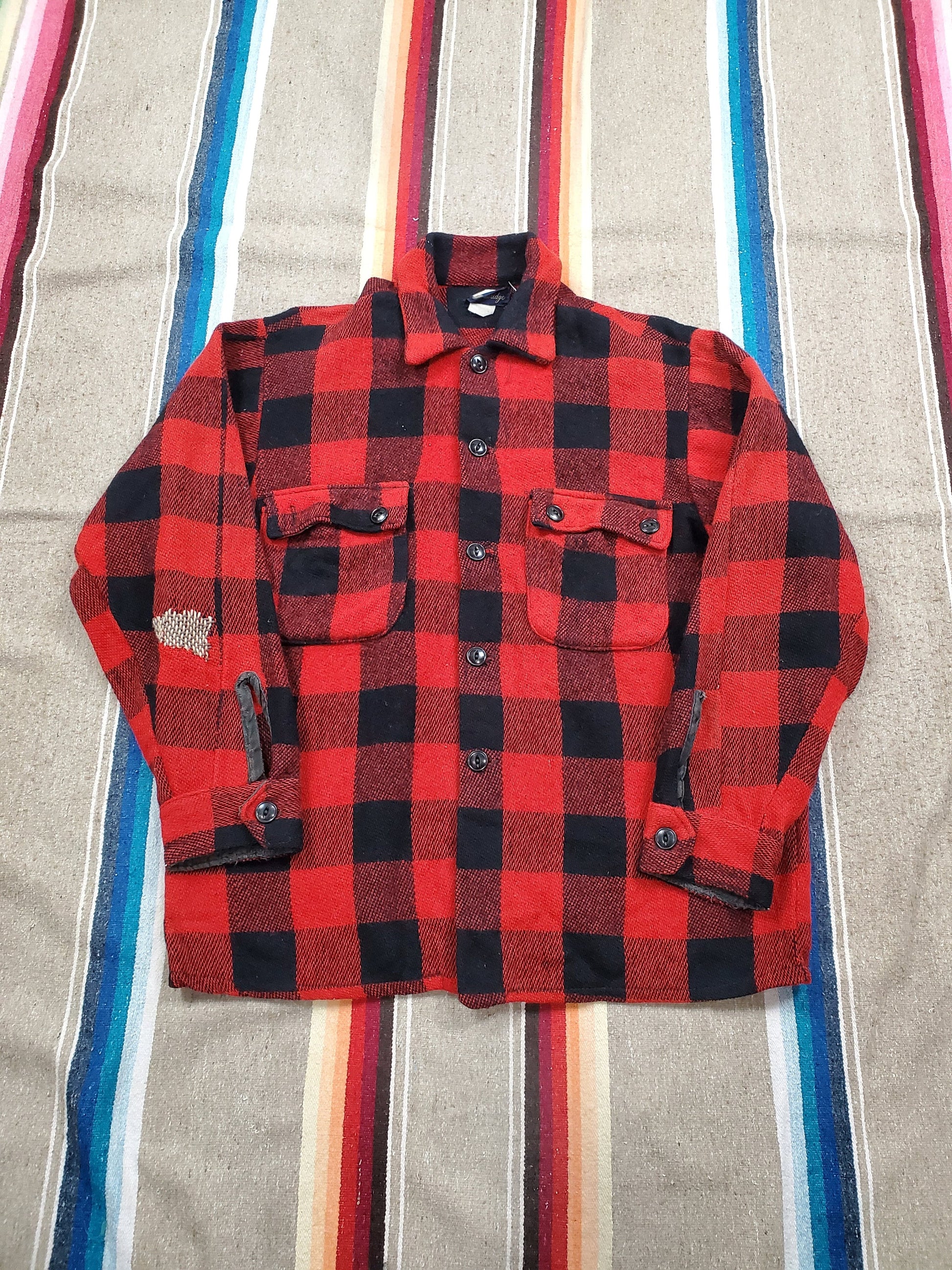 1960s/1970s Gambridge Red Buffalo Plaid Wool Shirt Jacket Made in Canada Size M/L