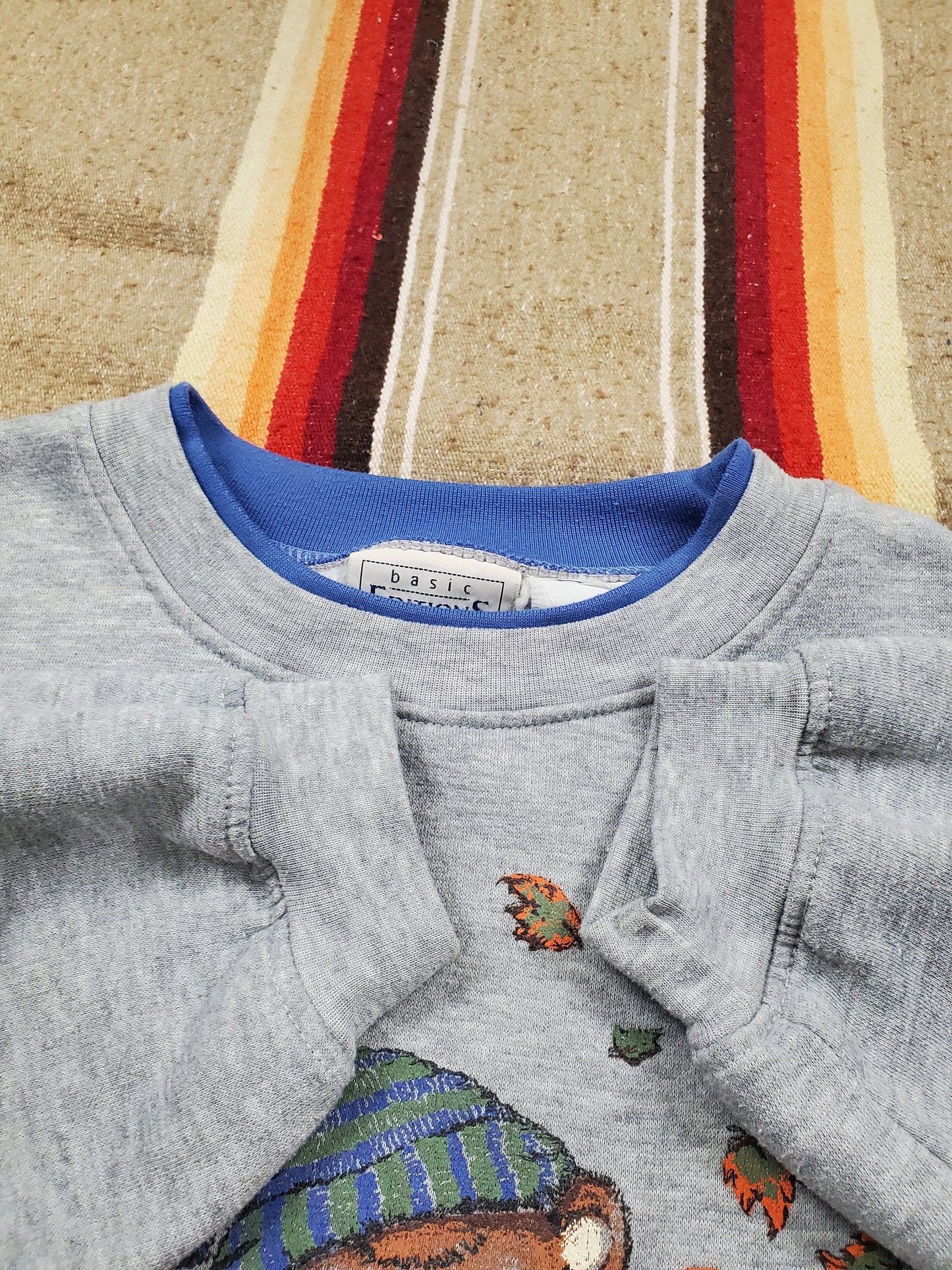 1990s/2000s Basic Editions Cute Autumn Fall Leaves Teddy Bear Sweatshirt Size M
